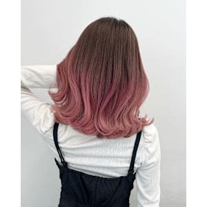 ピンクアッシュハイグラデーション