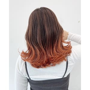 オレンジベージュ