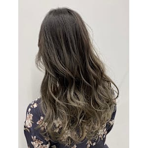 グラデーションベージュ