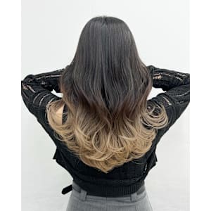 ベージュグラデーション