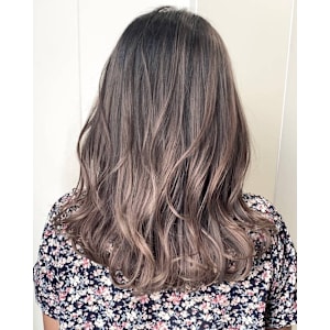 アッシュカラー