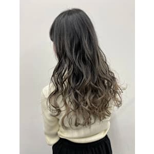 ベージュグラデーションカラー