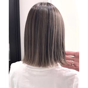 バレイヤージュボブ