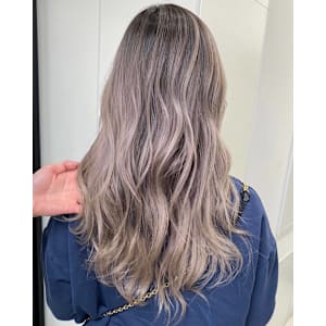 ホワイトバレイヤージュ