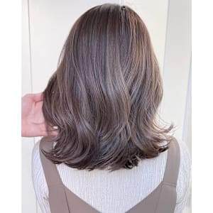 透明感×アッシュカラー