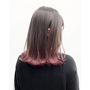 グラデーショングレージュのアンダーピンク