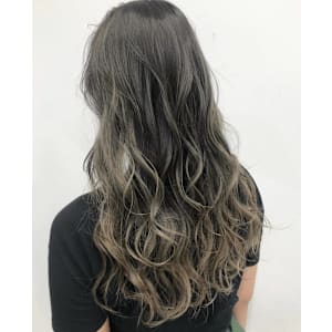 カーキーバレイヤージュ