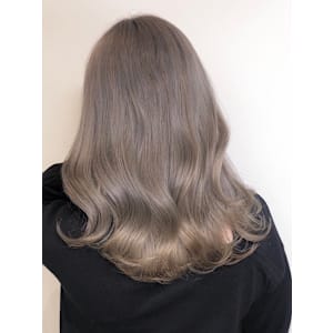 クリアアッシュベージュ