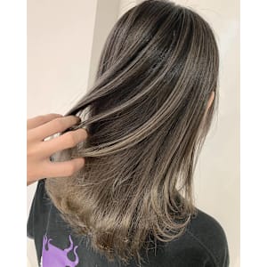 エアータッチonアッシュグレー