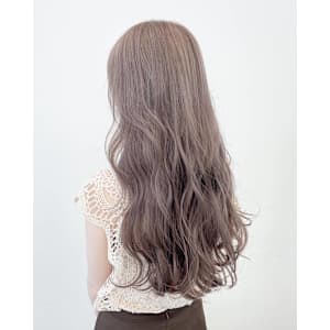 透明感ベージュ