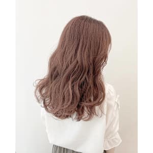 ピンキーブラウンの巻きスタイル