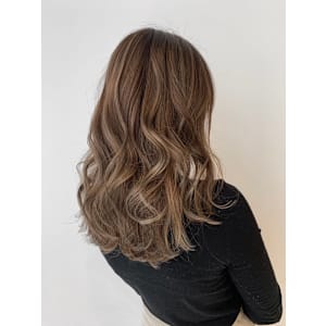 キャメルブロンド