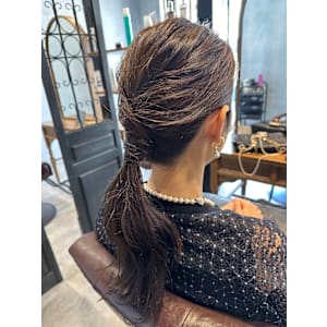 ポニーテール　スタイル