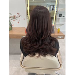 ピンクブラウン艶レイヤースタイル