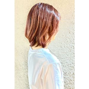 スパイキーピンクハイライトダブルカラー／ゆるパーマ