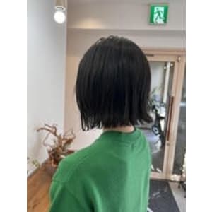 切りっぱなし外ハネボブ○鈴木悠菜