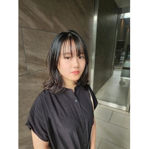 グレーブラック