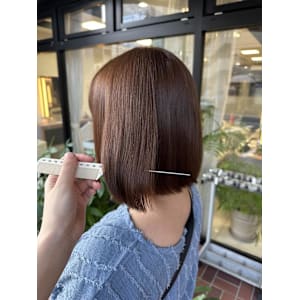 [aika]温かみあるブラウンベージュ