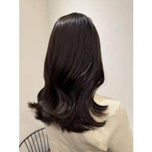 韓国ヘア ミディアムヘア トレンドヘア 髪質改善 縮毛矯正 