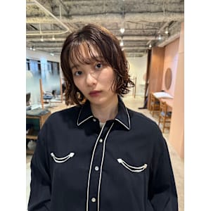 ショート/ボブ/レイヤー/イルミナ/20代/30代/中目黒