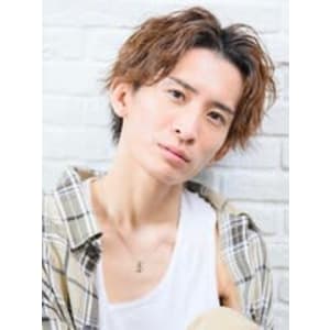 グロッシーセンターパートヘア