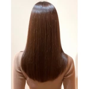 マロンブラウン　ツヤ髪ロング　髪質改善　サラサラストレート