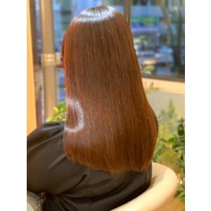 チョコレートブラウン　艶感ロング　髪質改善　ダメージレス