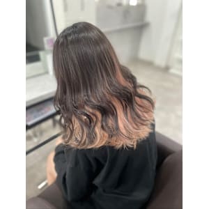 ピンクベージュインナーカラー