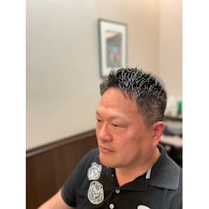 メンズビジネスショートスタイル