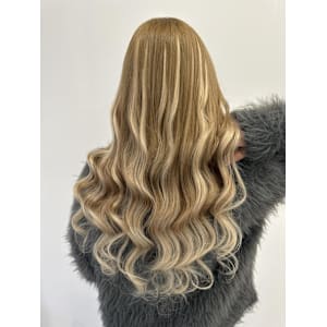 1色でイメチェン！エクステバレイヤージュ！