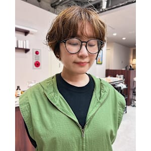 【Look at】ニュアンスマッシュパーマショートパーマ