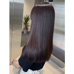 dark　brown 