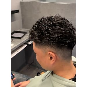 Men's hair salon &8×ショート