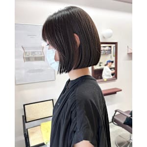 【Look at】スリークボブシアベージュ