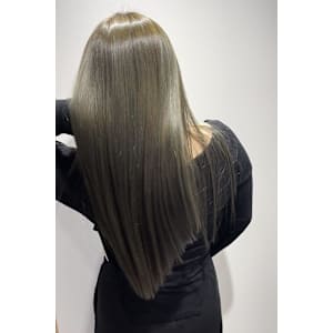 カラーをしながら上質髪質改善◎