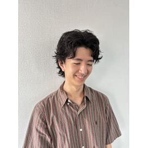 ミディアムウルフ/ウルフパーマ/センターパートパーマ - AO。【アオ】掲載中