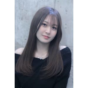 ナチュラルストレート×小顔×美髪矯正