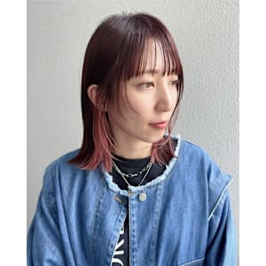 ウルフマッシュ耳かけボブシャギーボブピンクヘアー