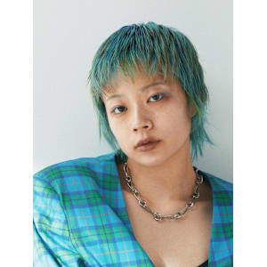 ベリーショートターコイズダブルカラー【FIRST】小林真奈美