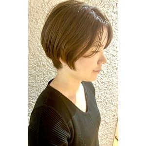 秋色透明感のあるブラウン