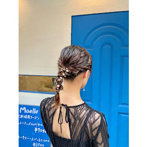 編みおろしヘア