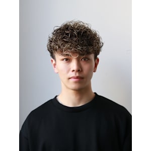 GROOMER/S TOKYO ハイライト スペインカール