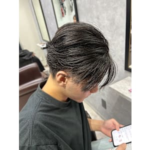 毛流れセンターパート - GLADGE池袋/ダブルカラー/ブリーチ【グラッジイケブクロダブルカラーブリーチ】掲載中