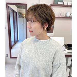 【Look at】カーキベージュアッシュショート