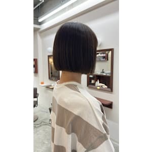 【Look at】オリーブベージュタッセルボブ