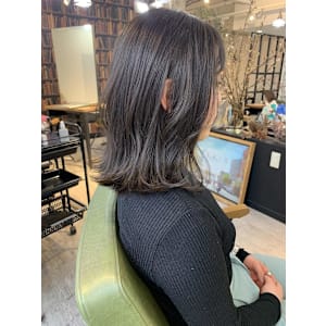 【Look at】透明感ヘルシースタイルニュアンスカラー