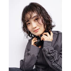 セミウエット/スリークボブ/暗髪/切りっぱなしボブ/河原町/