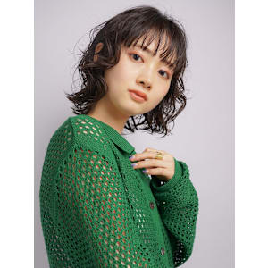 くしゃっとパーマのレイヤーミディボブ