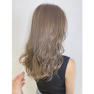 ★20代30代大人可愛いセミロング王道ミルクティーベージュ