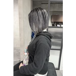 ★切りっぱなしボブに映えるバレイヤージュ★